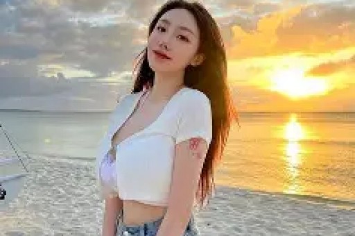 娱乐圈大事件：刘昊然周冬雨复合传闻、卢昱晓屏摄道歉、杨紫《家业》恶评风波、阿Sa婚变辟谣