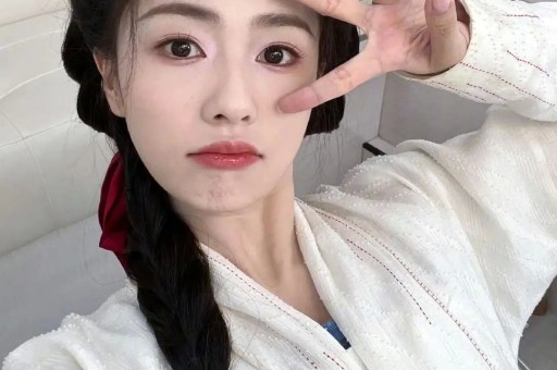 热搜压不住了！顶流男星下场开撕 女明星道歉后黑历史被扒