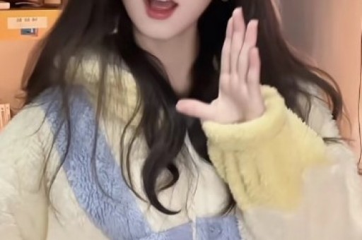 谢娜成都演唱会想看人数超35万艺人跨界为何引争议