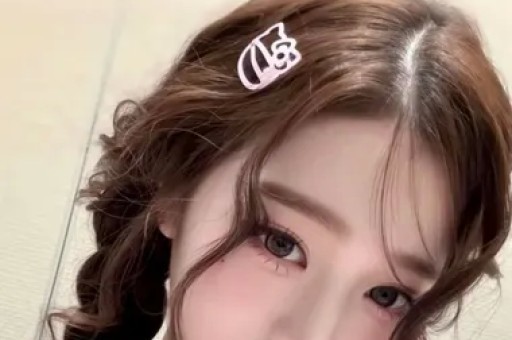 内娱1天4大瓜！顶流恋情、深夜泡酒吧、全身整容一个比一个离谱