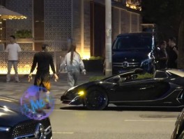 黄子韬被罚不到24小时 徐艺洋被曝在美国秘密生子 难堪的一幕出现