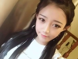 撇下俩娃回东北滑雪！小伊伊哭诉老公嫌我能力差5000万粉丝账号4天封4次真相扎心了